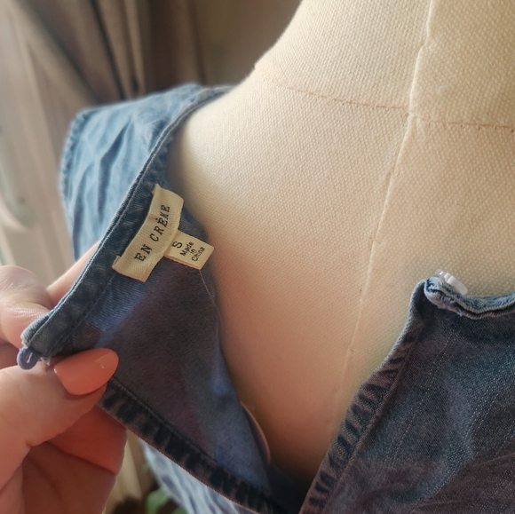 Cropped Chambray Denim Top - Picture 5 of 5